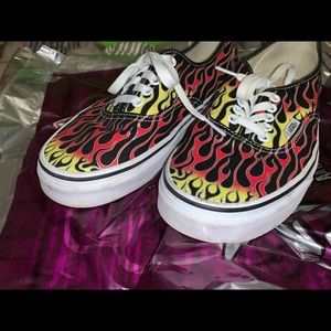 Low top Vans authentics “Flames Bla”
